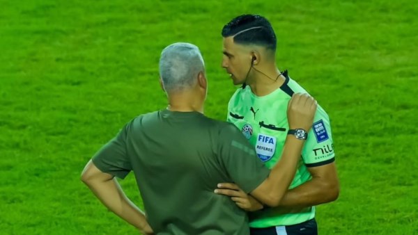 لا حديث عن حماية اللاعب.. لجنة الحكام تكشف ما دار بين محمد معروف ووائل جمعة