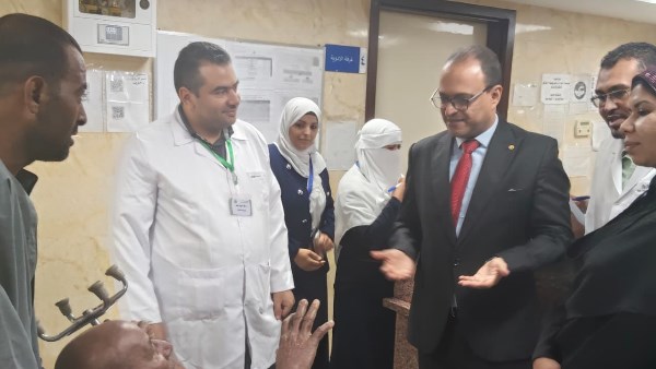 جولة وكيل وزارة الصحة بقنا 