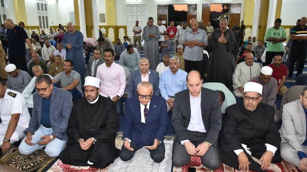 محافظ الأقصر يشهد احتفالية الأوقاف بذكرى المولد النبوي الشريف بمسجد "السيد يوسف" بالكرنك