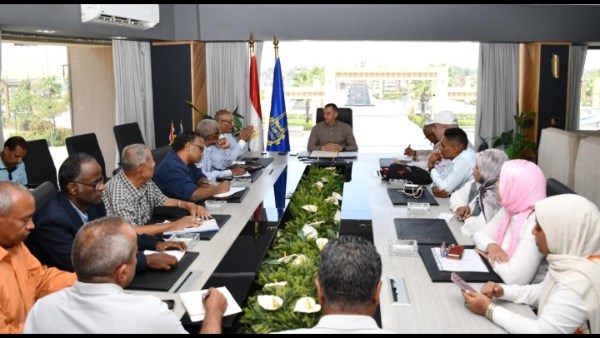 محافظ أسوان : نعمل بخطط مدروسة لاقتحام التحديات وتحسين جودة الحياة للمواطن محافظ أسوان : نعمل بخطط مدروسة لاقتحام التحديات وتحسين جودة الحياة للمواطن