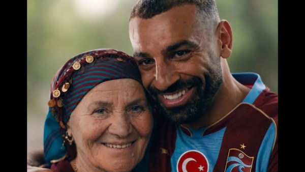 محمد صلاح - خديجة أكباش