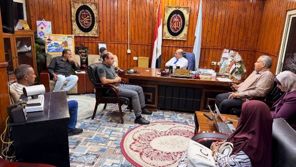 وكيل وزارة التربية والتعليم خلال الاجتماع 