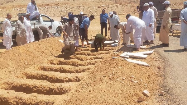 دفن مهاجرين غير شرعيين 