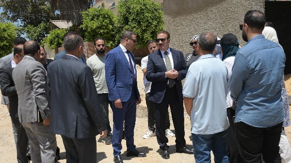 محافظ بورسعيد يتابع سير العمل بمشروع إنشاء مجمع العبور التجاري خلف المحكمة الجديدة ببورفؤاد