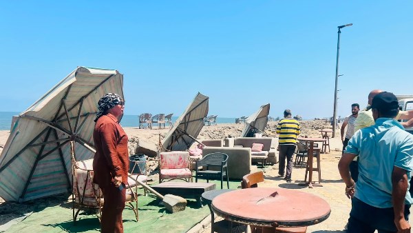 الجيار تعيد فرض الانضباط غرب بورسعيد خلال حملة مكبرة لإزالة الإشغالات على الطريق العمومى
