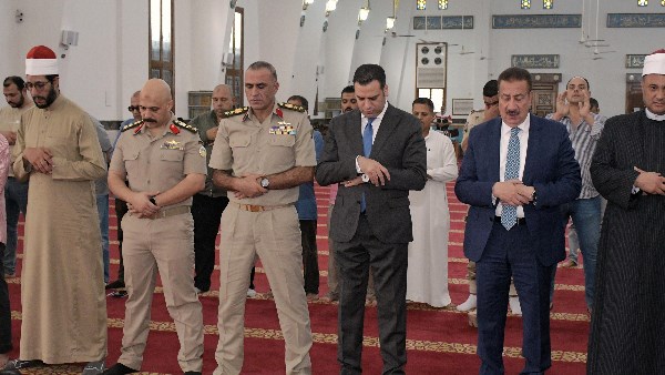 آيات من الذكر الحكيم وابتهالات ومدائح نبوية احتفالًا بذكرى مولد الرسول الكريم
