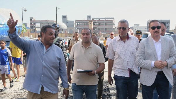 محافظ بورسعيد يشدد على تكثيف أعمال رفع كفاءة الطرق والبنية التحتية بمنطقة الإسراء بحي الضواحي