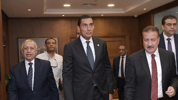 محافظ بورسعيد يستقبل وزير الشباب 