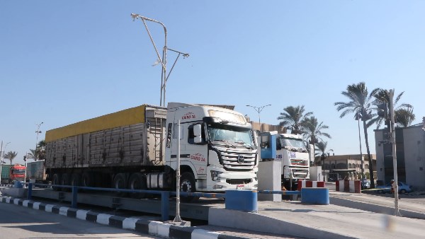 ميناء دمياط