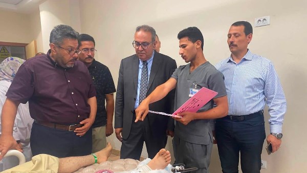 عميد كلية الطب بجامعة الزقازيق 