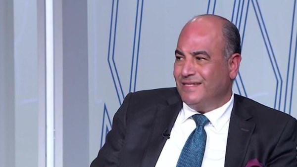 الخبير المصرفي طارق متولي