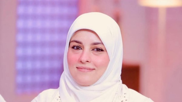 الدكتورة فاطمة عنتر 
