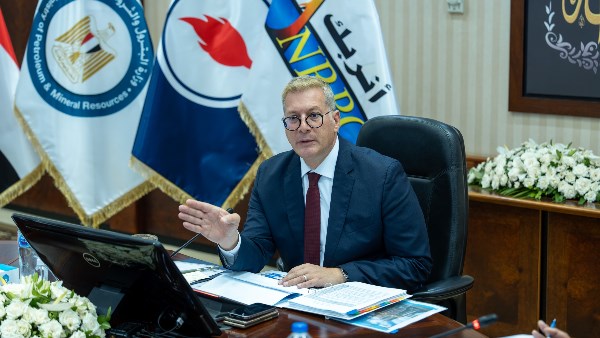 المهندس كريم بدوي وزير البترول