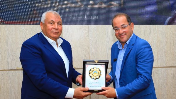 وزير المالية ومحافظ مطروح