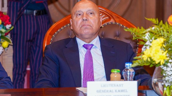 الفريق مهندس كامل الوزير وزير النقل