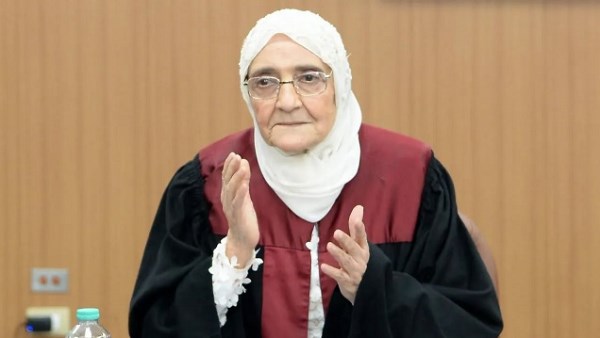 د.  آمال إسماعيل 