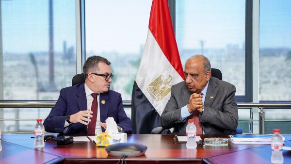 وزيرا الكهرباء والتخطيط