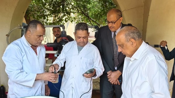 خلال الزيارة