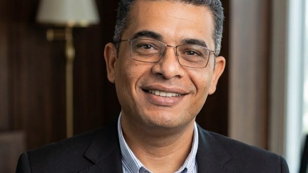محافظ البحر الاحمر وليد البرقى