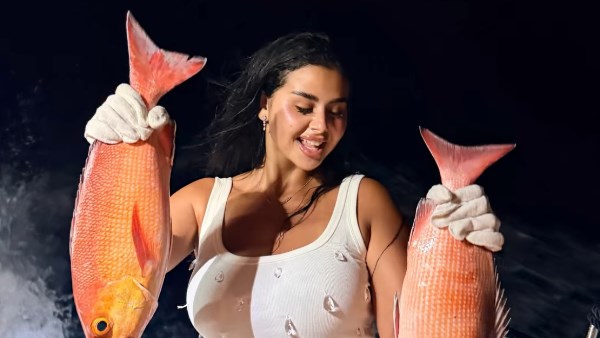 منة عرفة تشارك أجواء مميزة من المالديف منة عرفة تشارك أجواء مميزة من المالديف
