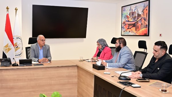 الدكتور عاني سويلم وزير الري والموارد المائية 