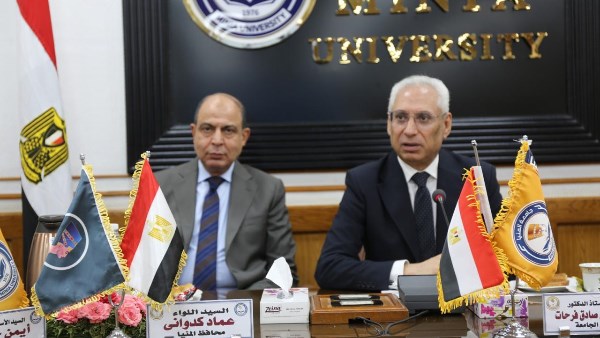 رئيس جامعة المنيا: "أسبوع شباب الجامعات" منصة وطنية لإبراز طاقات الشباب وإنجازات الدولة