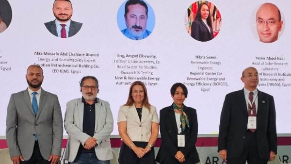 "البحوث الفلكية": الطاقة الشمسية المركزة تعزز أمن الطاقة والتصنيع المحلي في مصر