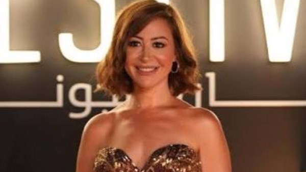 منة شلبي 