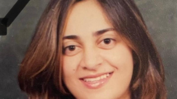 ياسمين أبو النجا 