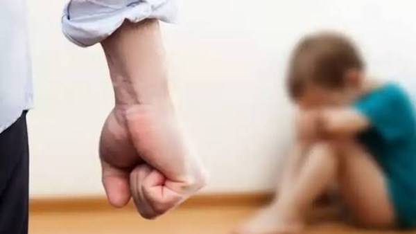ضرب طفل حتى الموت