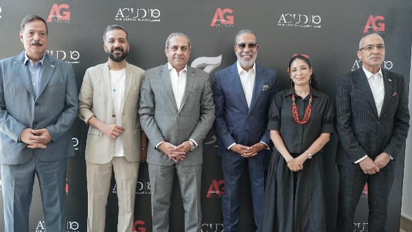 العرض في ذكرى رحيله الخمسين  تفاصيل مسرحية غنائية ضخمة عن عبد الحليم حافظ