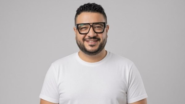 المؤلف محمد سيد بشير