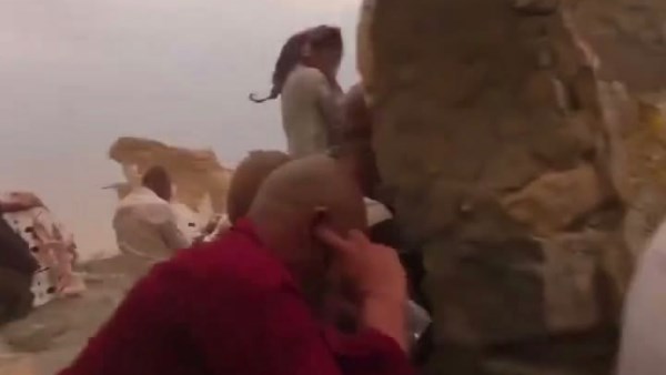 عاصفة شديدة .. لحظات مرعبة أعلى جبل النور في مكة المكرمة