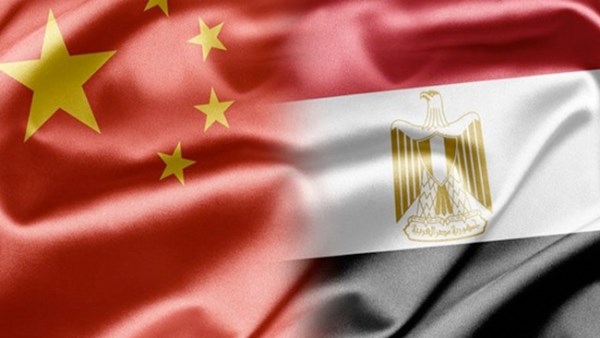 علم مصر والصين 