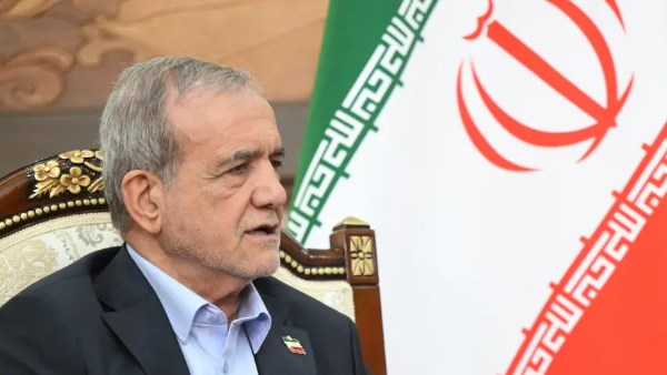 الرئيس الإيراني مسعود بزشكيان 
