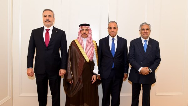 وزير الخارجية يستضيف بمقر البعثة المصرية في نيويورك اجتماع الأطراف الإقليمية الأربعة R4 مع وزراء خارجية السعودية وتركيا وباكستان