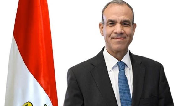 الدكتور بدر عبد العاطي