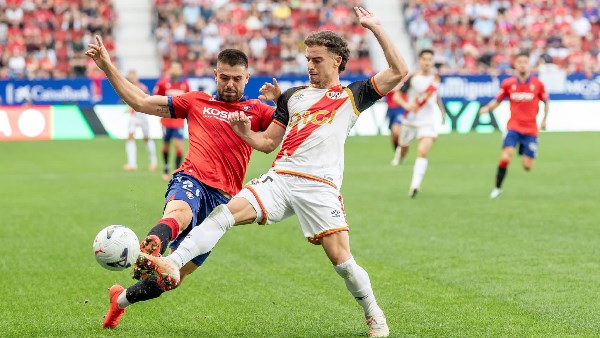 رايو فاليكانو يتعادل مع أوساسونا 1-1 في الدوري الإسباني لكرة القدم