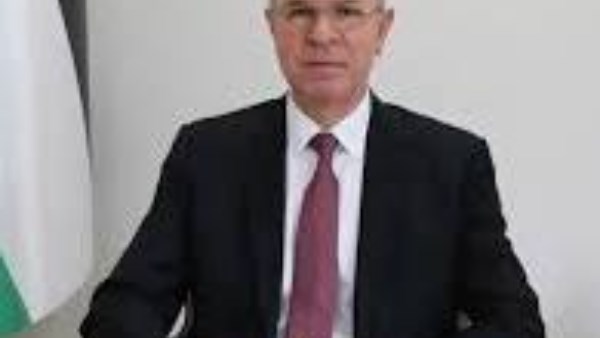 السفير فائد مصطفى