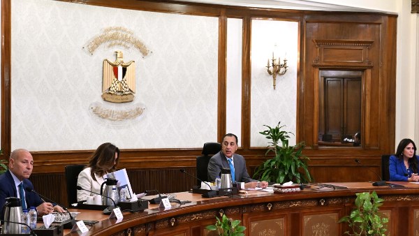  رئيس مجلس الوزراء