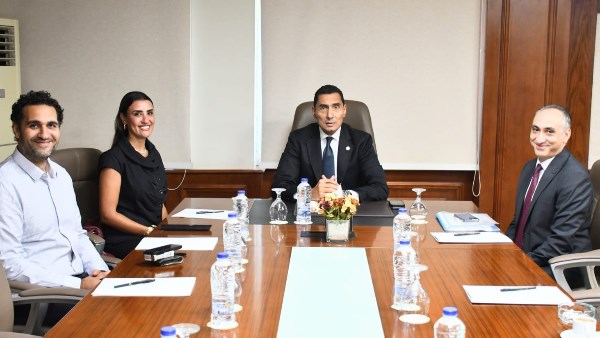 وزير الشباب والرياضة يلتقي رئيس  الاتحاد المصري  للاسكواش