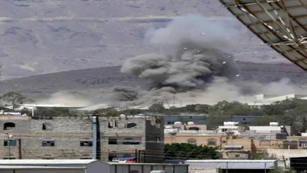 الطيران الحربي اليمني يشن غارات مكثفة على مواقع الحوثيين 