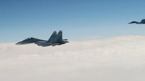 طائرتان مقاتلتان روسيتان فوق خليج فنلندا