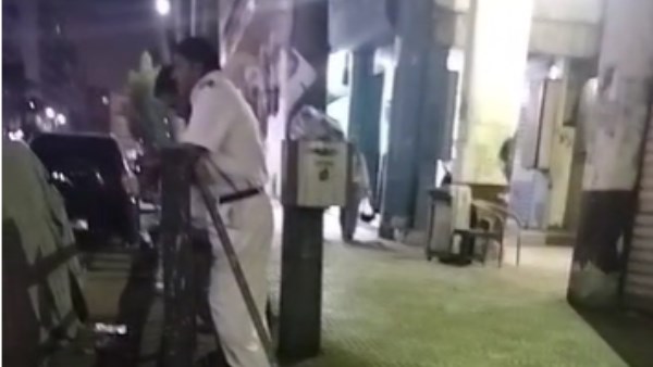 من امام مكتب المحامي بالاسكندرية