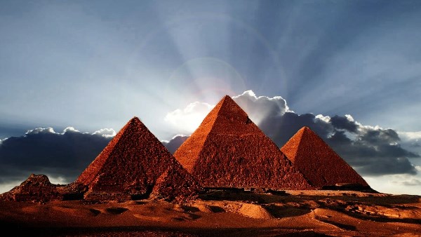 الأهرامات