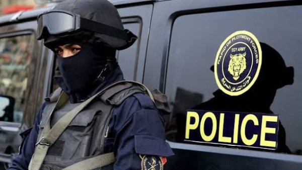 الرحلة الأخيرة.. حكاية سائق سقط في قبضة مباحث طهطا بكمية من «الحشيش» الرحلة الأخيرة.. حكاية سائق سقط في قبضة مباحث طهطا بكمية من «الحشيش»