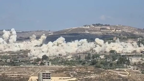 لبنان: تفجيرات إسرائيلية ضخمة في المنصوري وبني حيان وتحليق مسيّر فوق بيروت والضاحية
