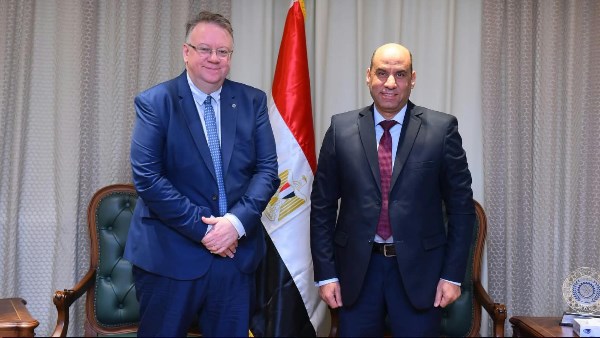 وزير العمل ومدير مكتب منظمة العمل الدولية بالقاهرة