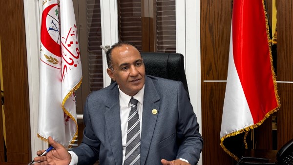 الدكتور أبو بكر القاضي أمين عام نقابة الأطباء 