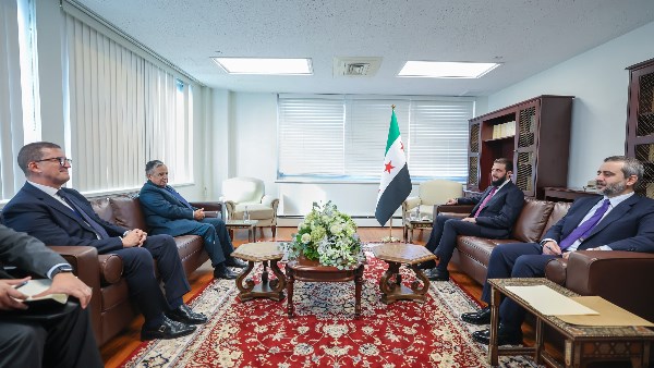 لقاء نبيل فهمي وأحمد الشرع 